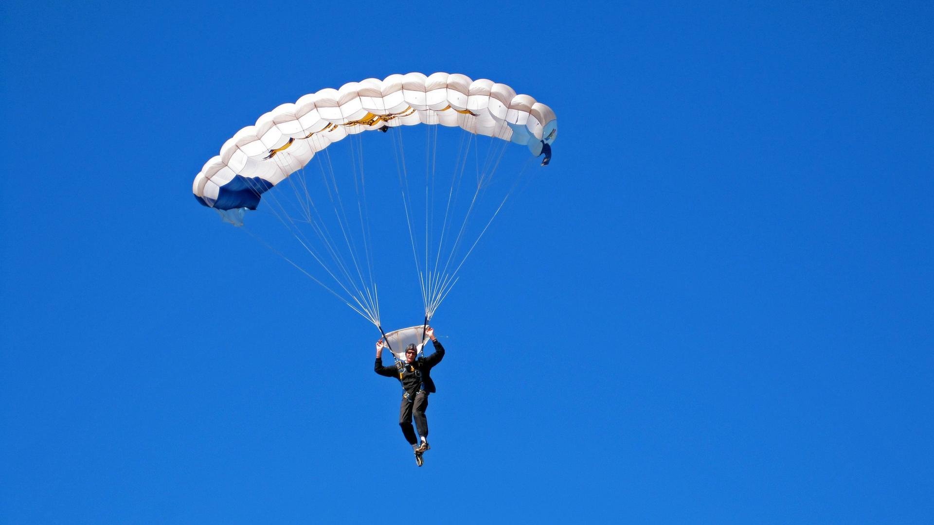 “未来之师”青少年篮球教练培训在上海全面启动，强化专业指导